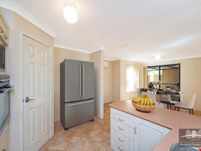 2/2 Churchill Avenue, Dudley Park WA 6210