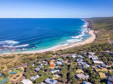 2/48 Hammond Road, Yallingup WA 6282