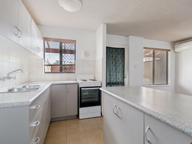 15/33 Farina Drive, Yokine WA 6060