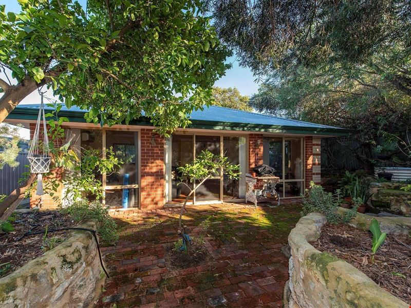 2A Newbold Street, White Gum Valley WA 6162