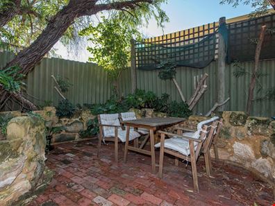 2A Newbold Street, White Gum Valley WA 6162