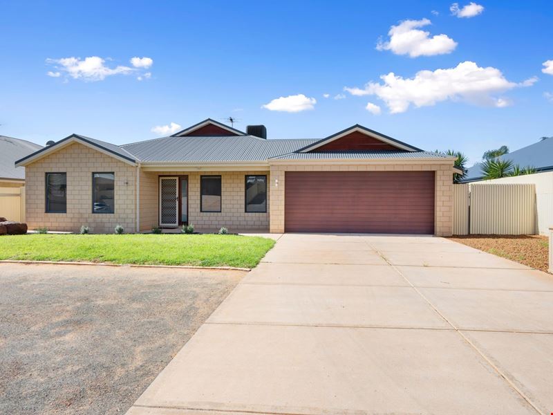 28 Tindals Crescent, Hannans WA 6430