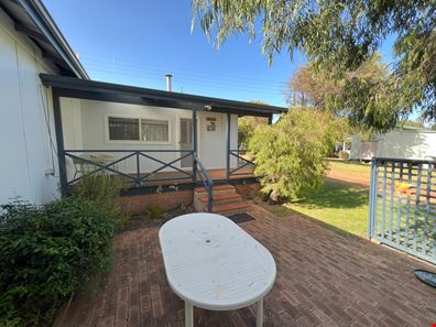 12 Central Avenue, Peaceful Bay WA 6333