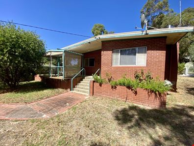 3 Church Street, Dwellingup WA 6213