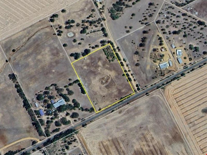 30 Simmons Road, Beverley WA 6304