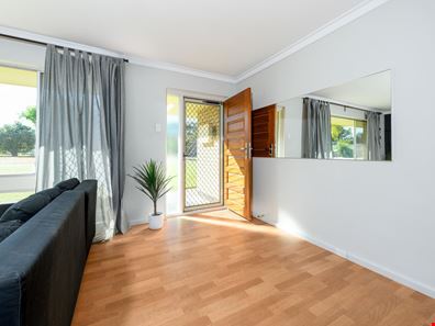 1 Tamalee Place, Hillman WA 6168