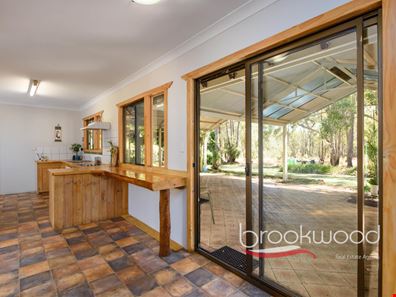 365 Stone Street, Chidlow WA 6556