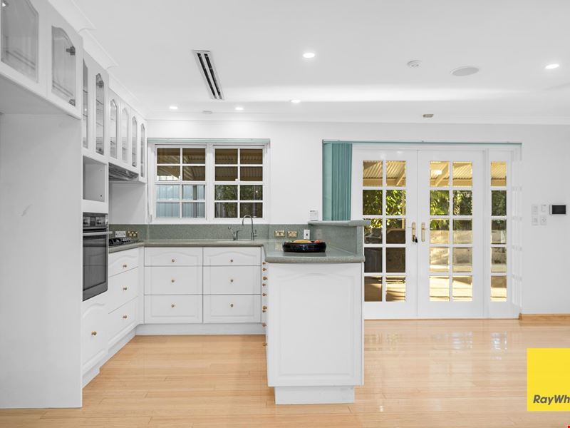 22 Lambourne Retreat, Mirrabooka WA 6061