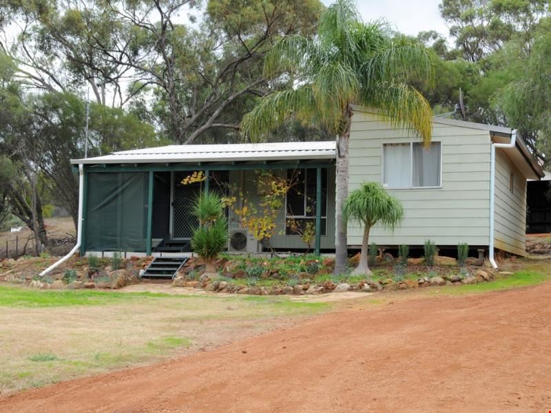 3 Connor Street, Toodyay WA 6566