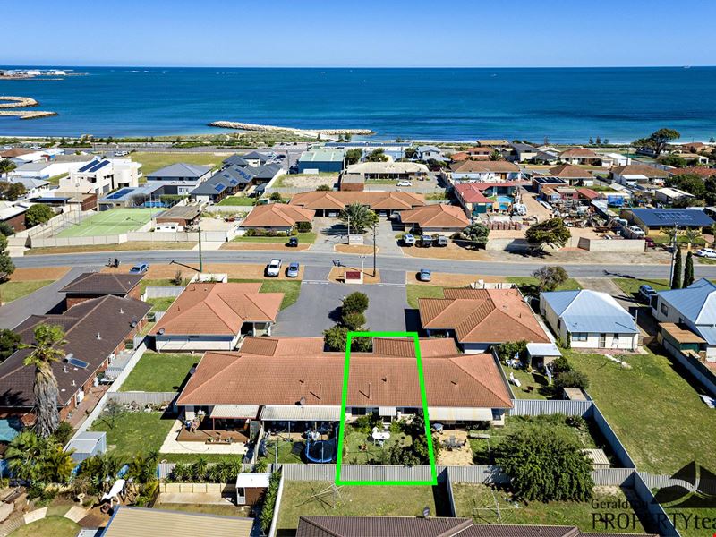 44E Simpson Street, Beresford WA 6530