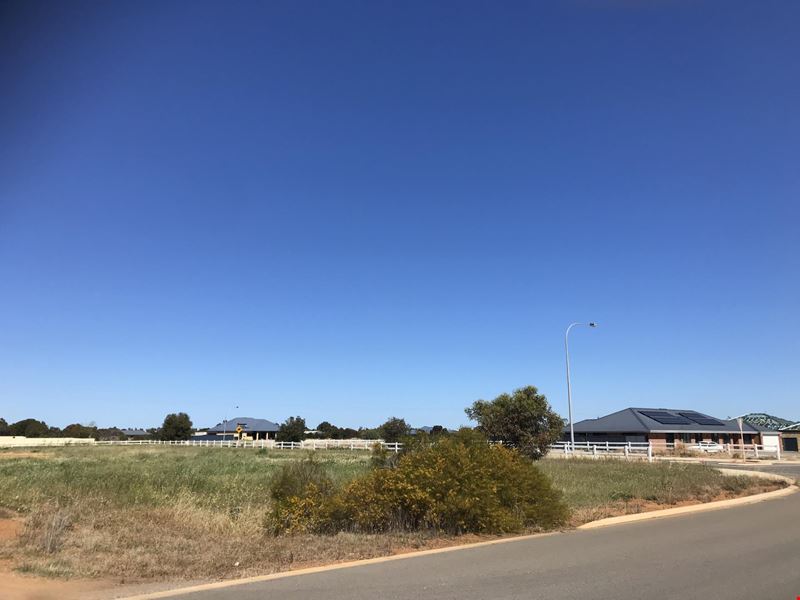 38 Dorset Drive, Deepdale WA 6532