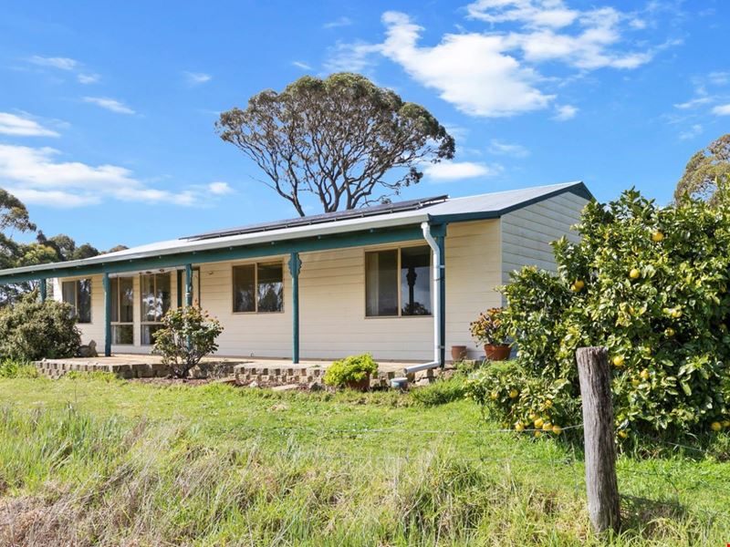 147 Smuts Road, Kendenup WA 6323