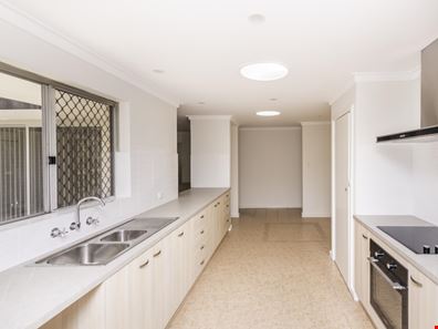 6 Pelham St, Toodyay WA 6566