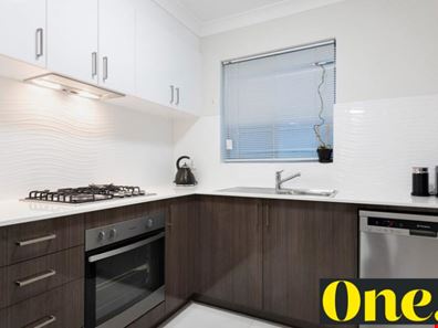 11/7 Groves Avenue, Attadale WA 6156