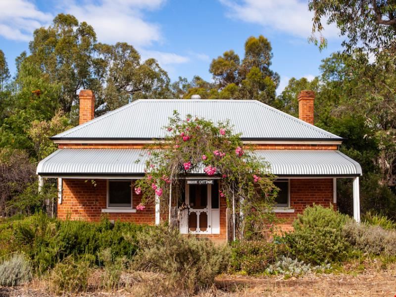 21 Avon Terrace, York WA 6302