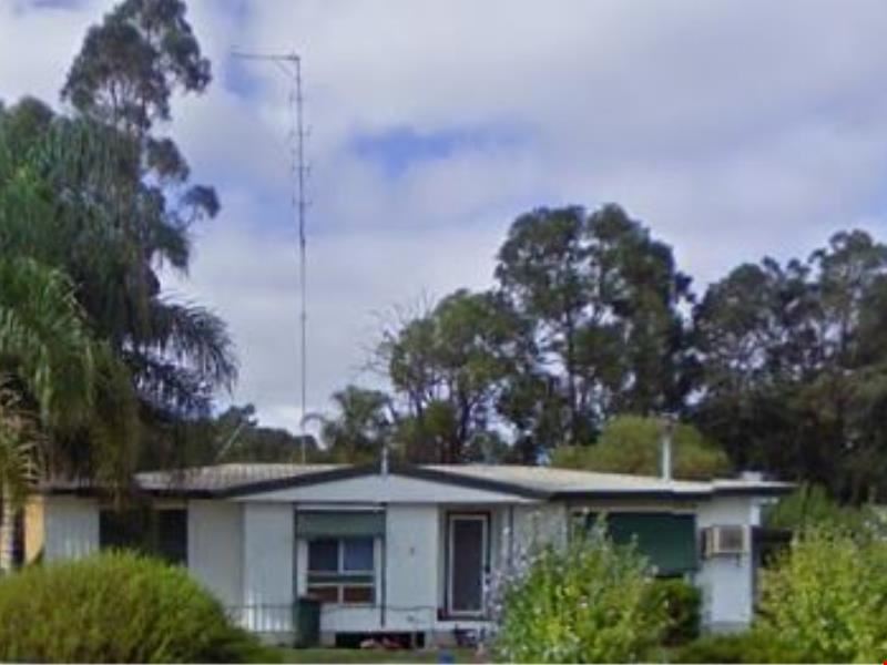 5 Hillman Street, Darkan WA 6392