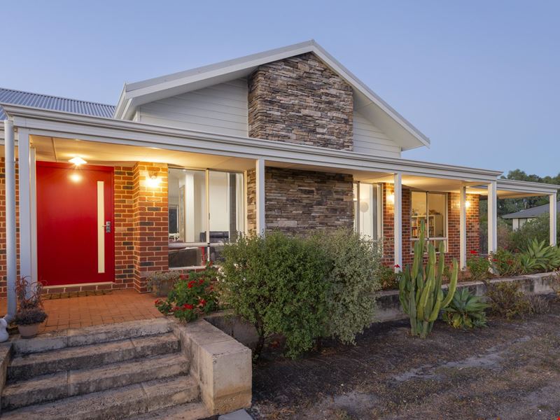 18 Peaceful Way, Ambergate WA 6280