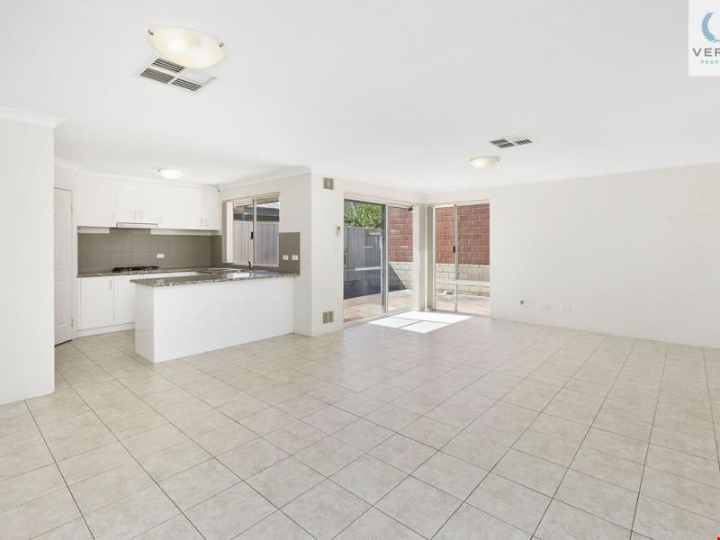 3/17 Yallambee Way, Queens Park WA 6107