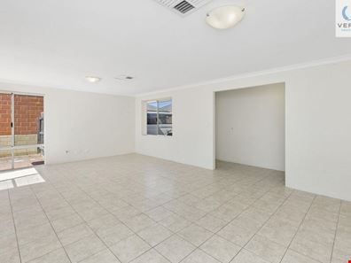 3/17 Yallambee Way, Queens Park WA 6107