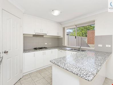 3/17 Yallambee Way, Queens Park WA 6107