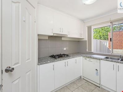 3/17 Yallambee Way, Queens Park WA 6107