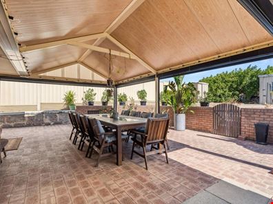 17b Pinnaroo Drive, Padbury WA 6025