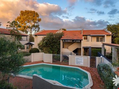 4/4 Manning Terrace, South Perth WA 6151