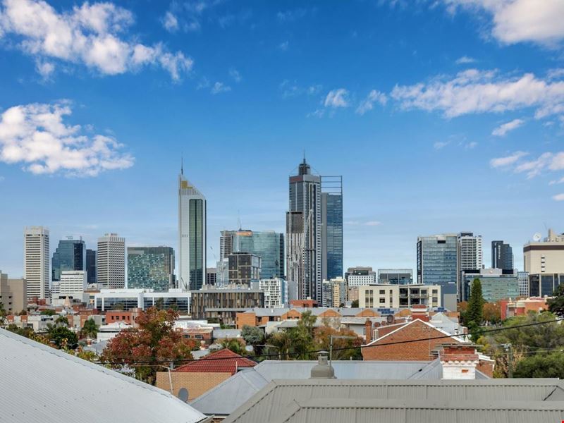 2/204 Lake Street, Perth WA 6000