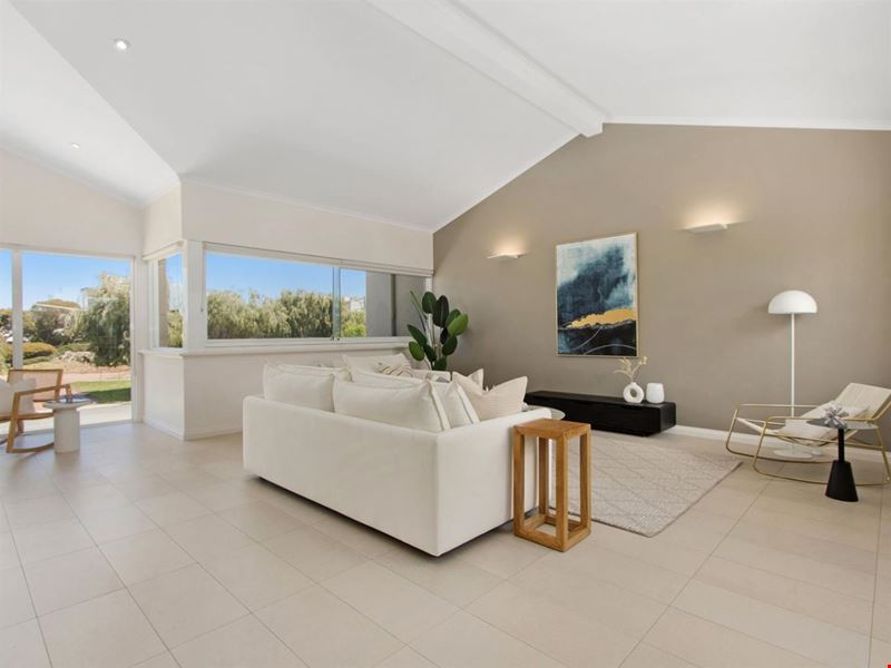 3/2 Lewington Street, Rockingham WA 6168