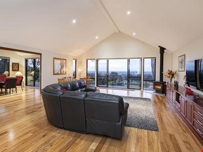 28 Rapida Rise, Yallingup Siding WA 6282