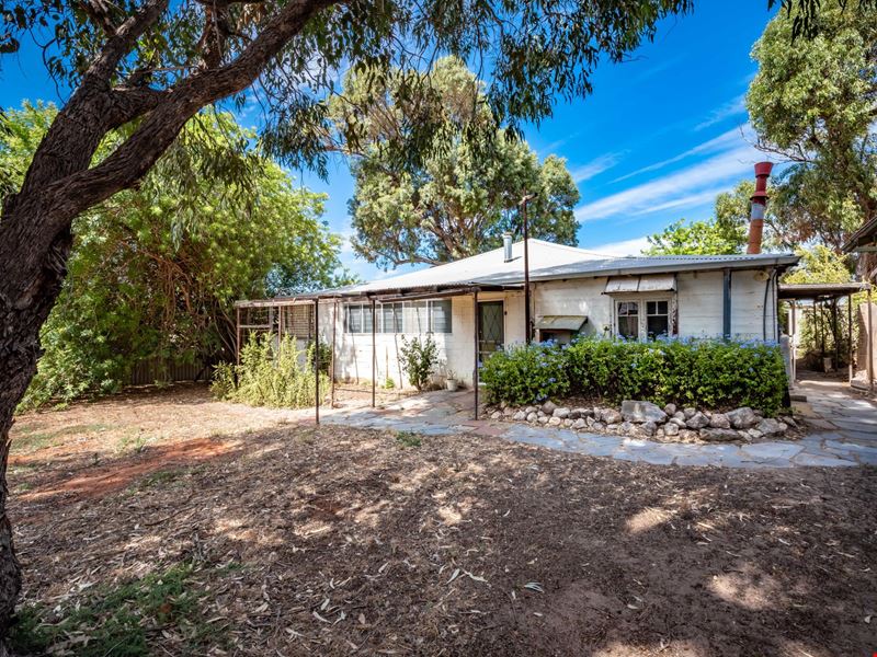 11 Dawson Avenue, Port Denison WA 6525