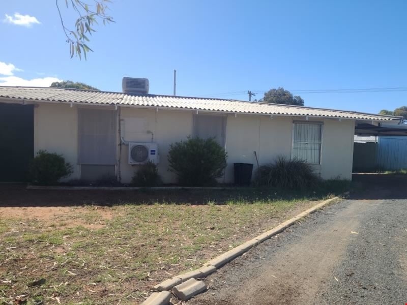 22 Grevillea Cres, Kambalda West WA 6442