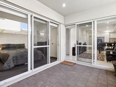4/90 Albert Street, Osborne Park WA 6017