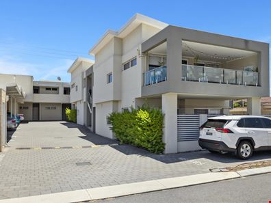 4/90 Albert Street, Osborne Park WA 6017