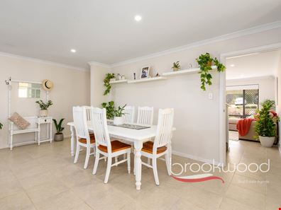 38 Stirling Close, Swan View WA 6056