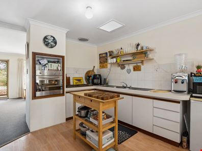 6/4 Muriel Street, Middle Swan WA 6056