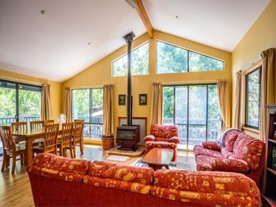 1 Hale Avenue, Molloy Island WA 6290