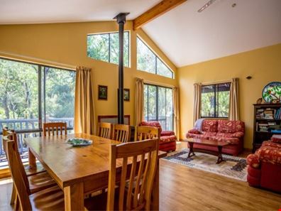 1 Hale Avenue, Molloy Island WA 6290