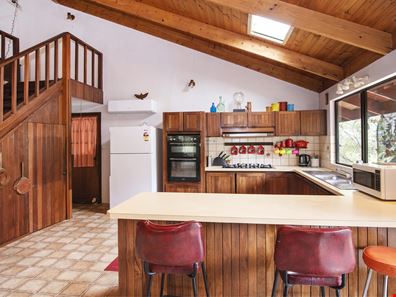 17 Hale Avenue, Molloy Island WA 6290