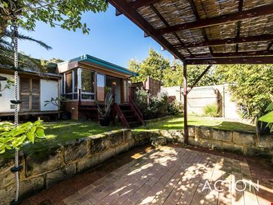 17 Kathleen Street, Cottesloe WA 6011
