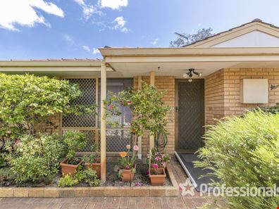 17/28 Marangaroo Drive, Marangaroo WA 6064