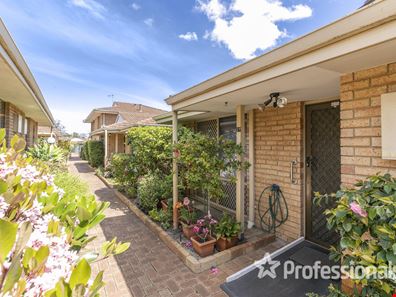 17/28 Marangaroo Drive, Marangaroo WA 6064