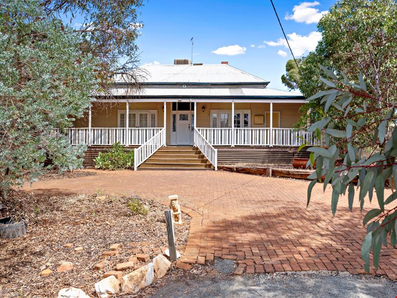 32 Lewis Street, Lamington WA 6430