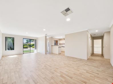 4 Burlea Lane, Greenfields WA 6210