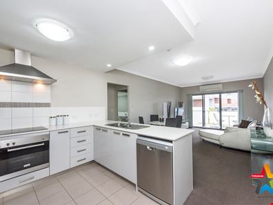 24/20 The Crescent, Midland WA 6056