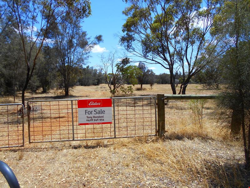 7 Treasure Road, Woodanilling WA 6316