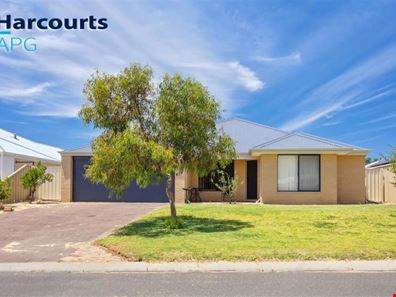 20 Hazelgrove Crescent, Millbridge WA 6232