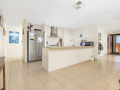 492 Company Road, Greenough WA 6532