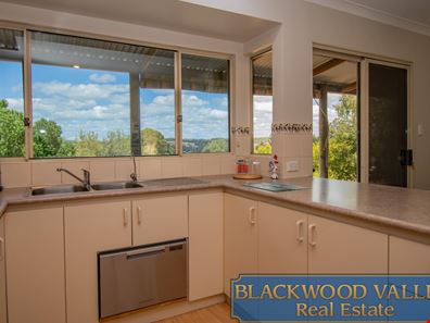 13 Cutmore Crescent, Bridgetown WA 6255