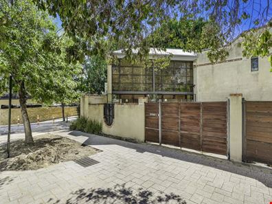 1/2 Court Place, Subiaco WA 6008